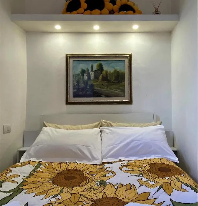Overlooking'S Duomo Apartment In Mercato Centrale-1